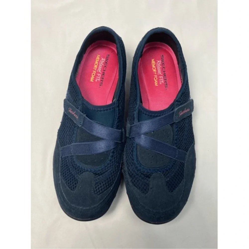 Skechers Women's Navy Blue‎ Mary Janes Sz 8.5